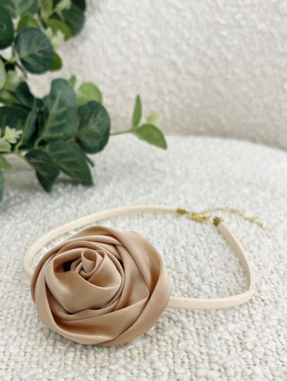 Choker Flor beige