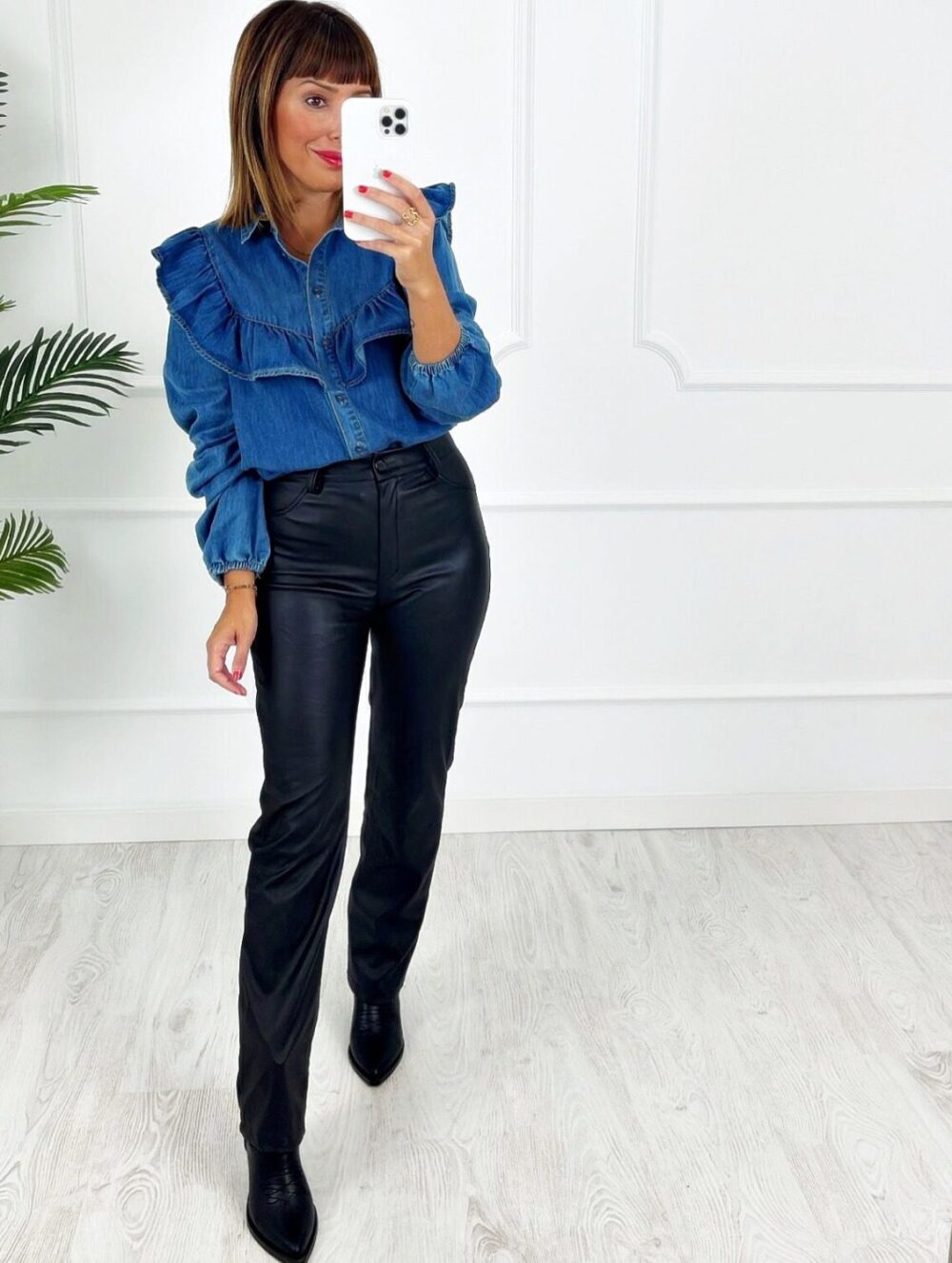 Pantalón polipiel negro
