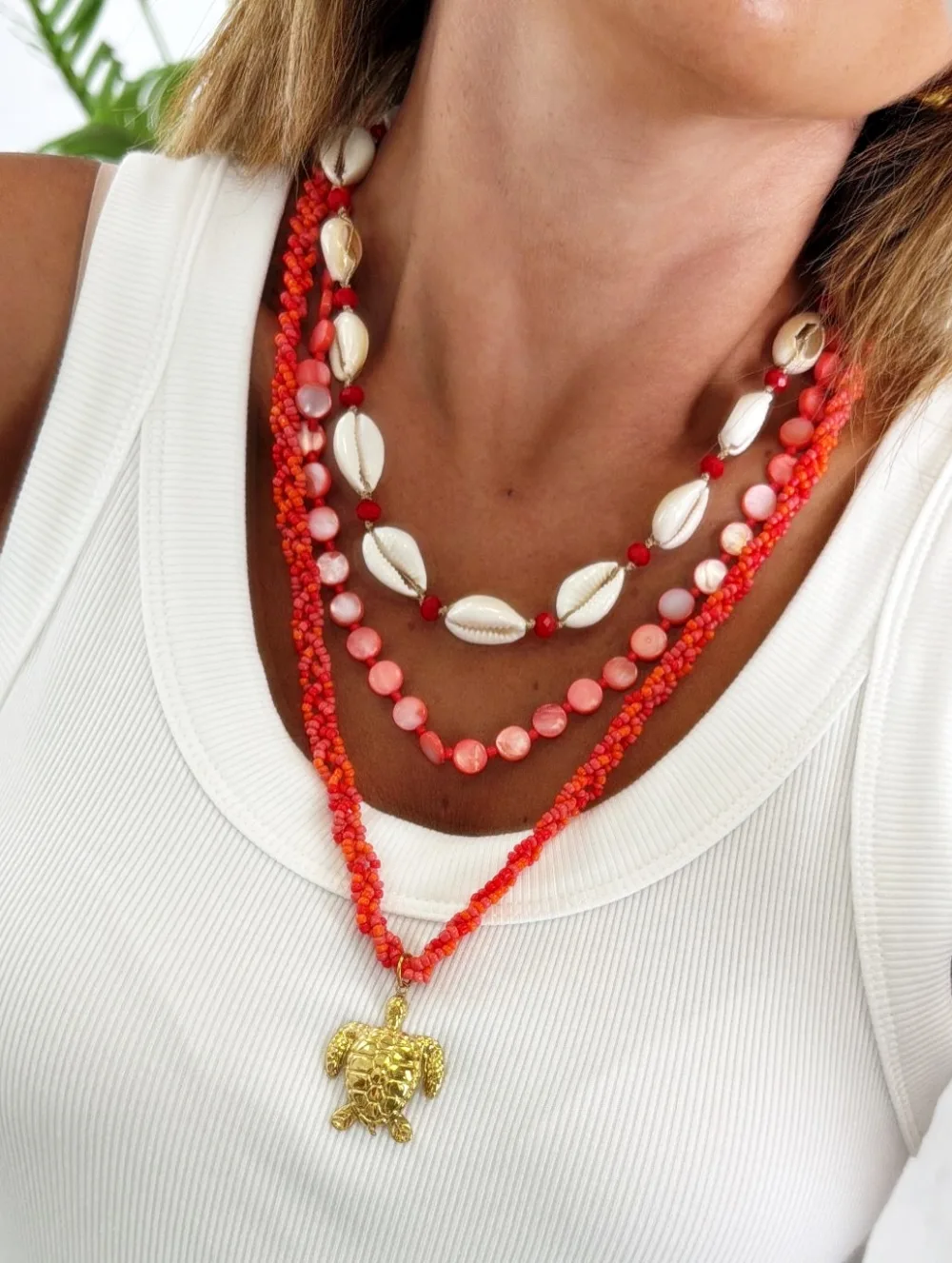 Collar triple summer coral