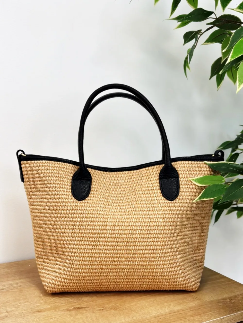 Bolso bandolera rafia piel negro