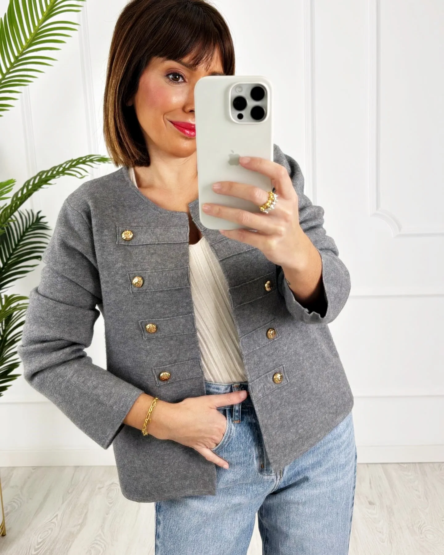 Chaqueta botones dorados gris