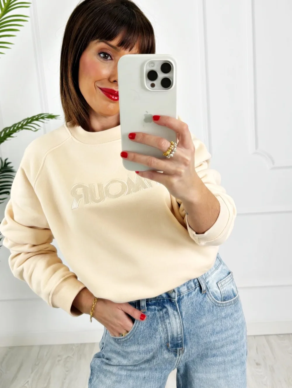 Sudadera Amour bordada beige