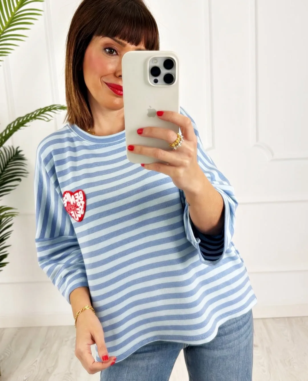 Camiseta parche rayas azul - Imagen 3