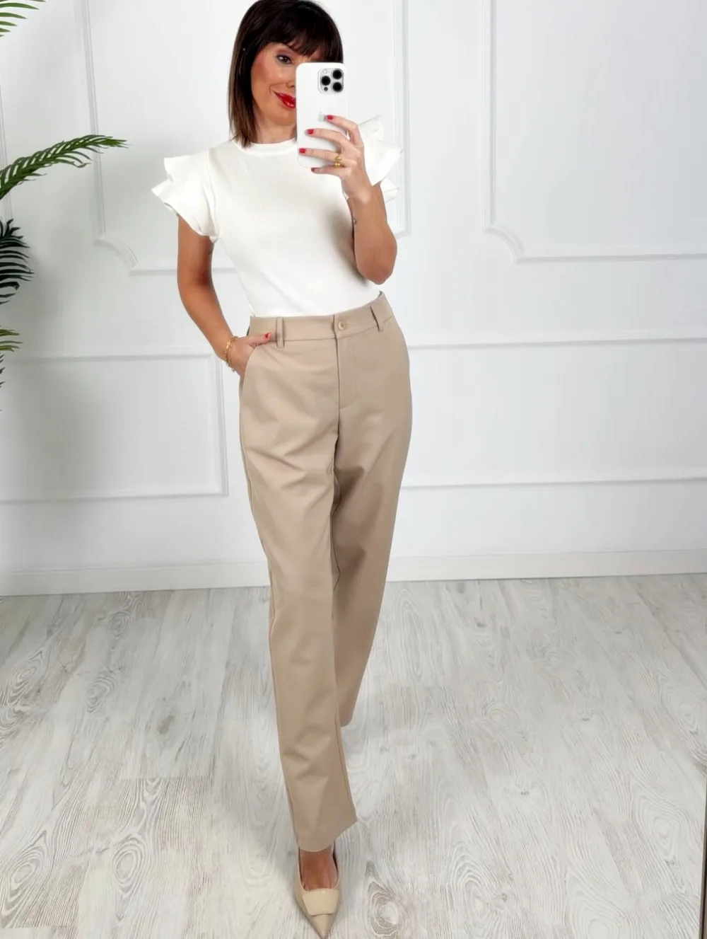 Pantalón botón beige