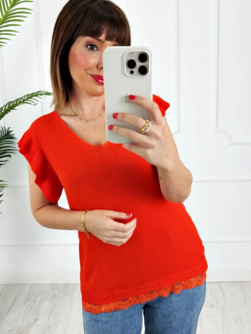 Camiseta encaje volante coral