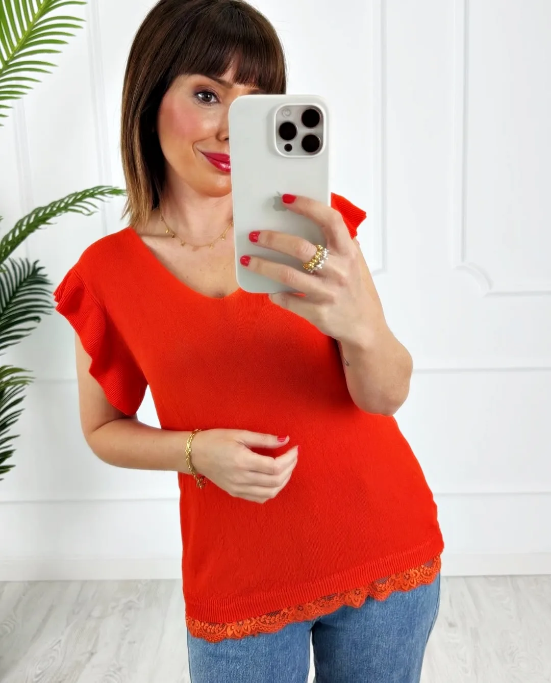 Camiseta encaje volante coral