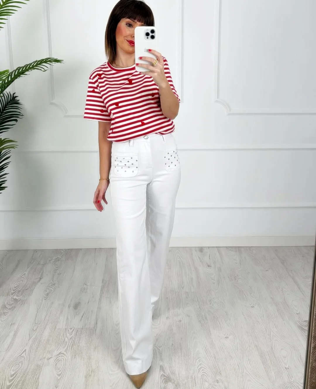 Pantalón bolsillos tachas blanco