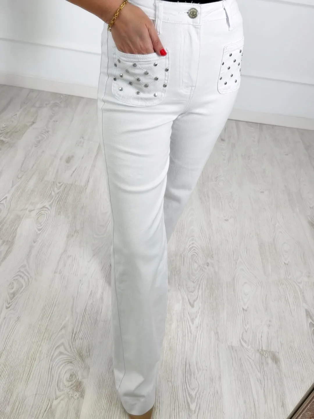 Pantalón bolsillos tachas blanco - Imagen 3