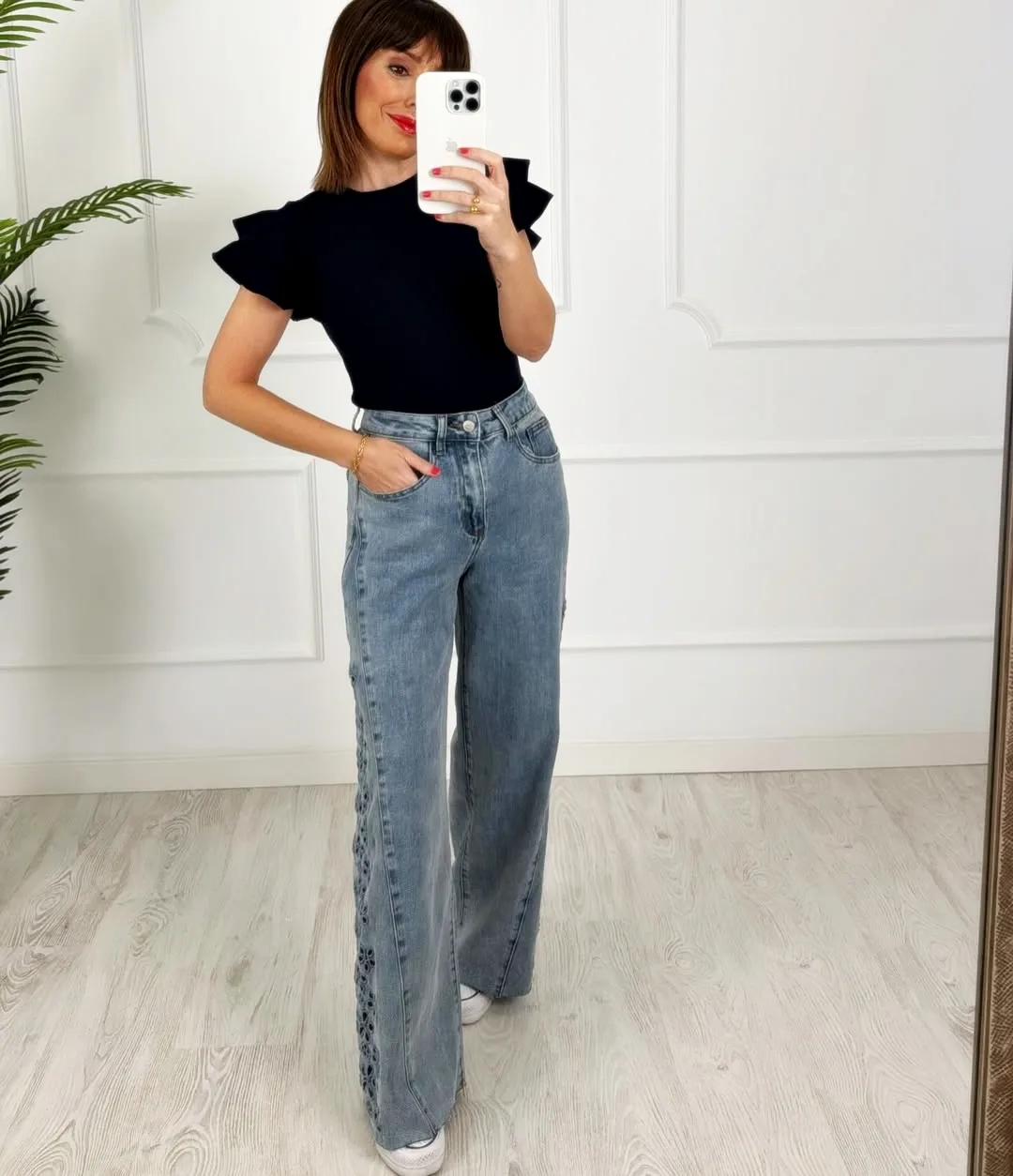 Pantalón denim wide leg flores bordadas - Imagen 2