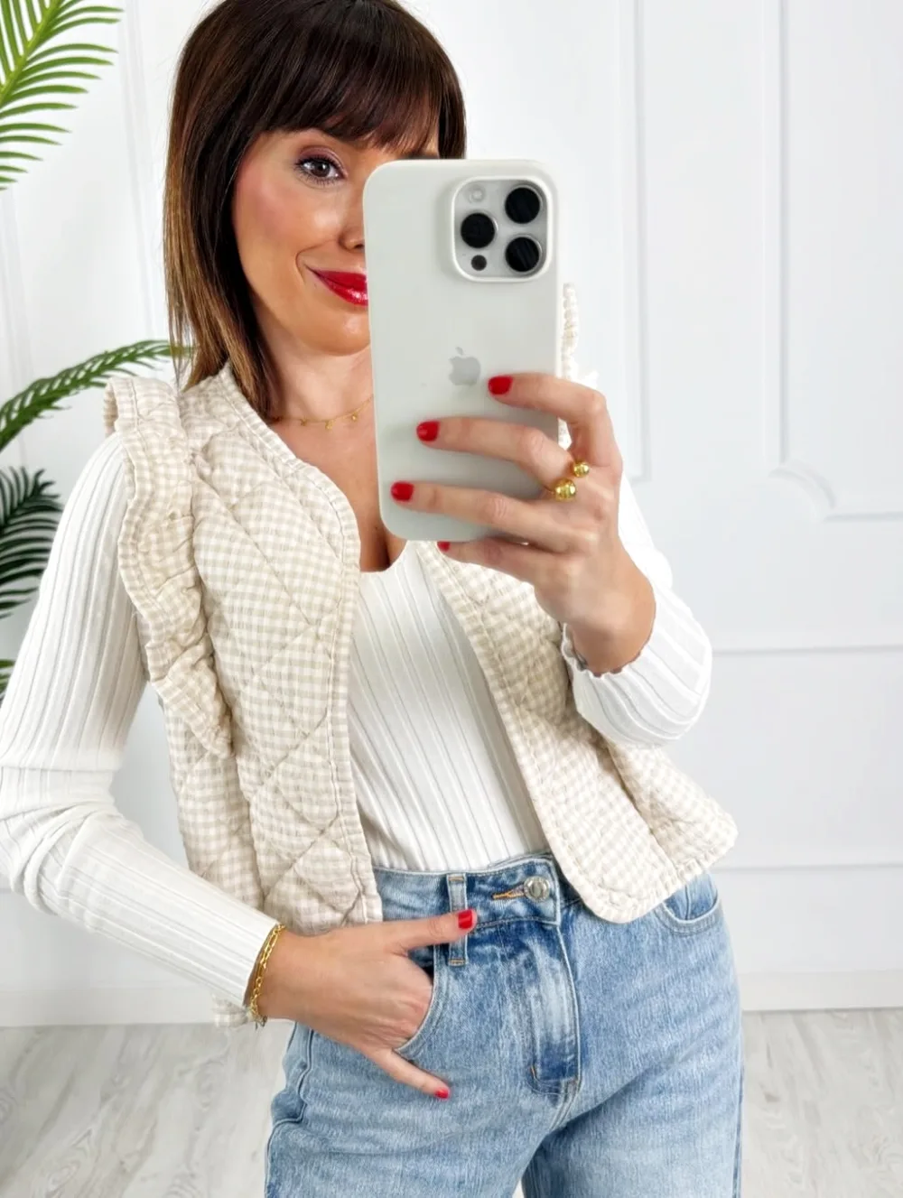 Chaleco vichy volantes beige