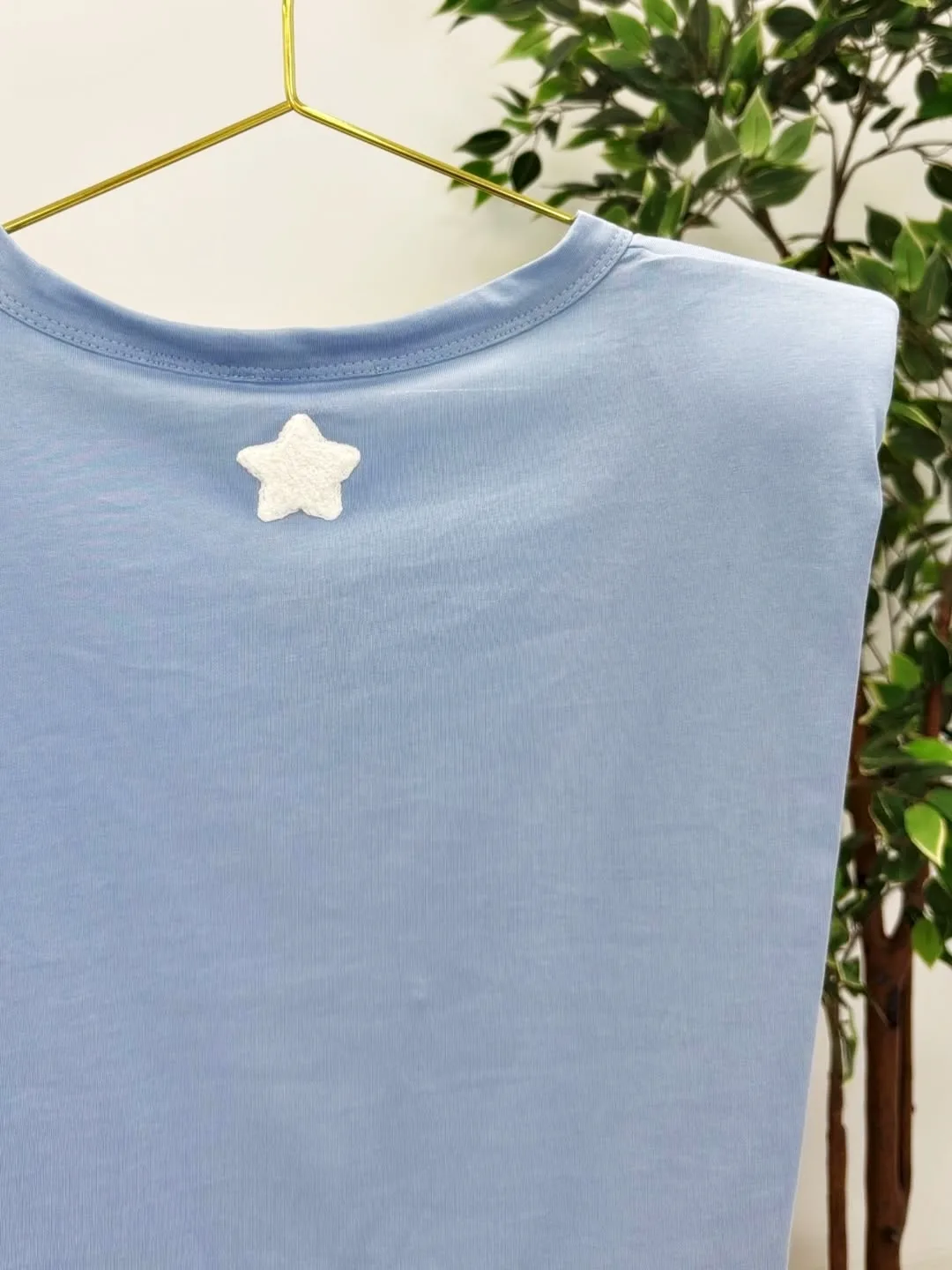 Camiseta hombreras estrella azul - Imagen 3